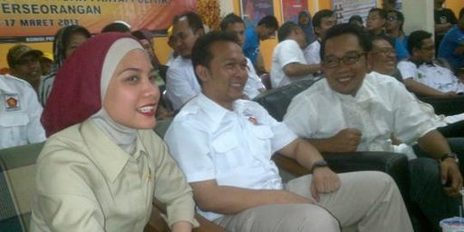 Rachel Maryam antar Ridwan daftar calon wali kota Bandung