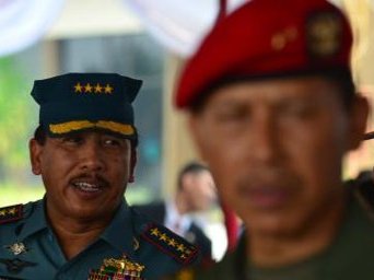 Setelah Pangdam IV, perlukah Danjen Kopassus juga dicopot?