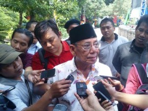 Hasyim Muzadi Serahkan Bacawagub Khofifah ke PKB