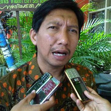 Jika Terbukti Terima Suap, Ketua KPU Jatim Diminta Mundur