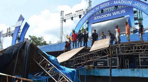 Polres Madiun Periksa Pembuat Panggung Porprov