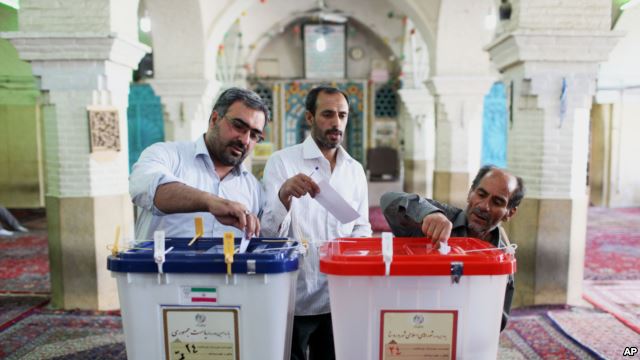 Rakyat Iran Berikan Suara dalam Pemilihan Presiden