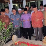 Presiden PKS Ziarah ke Makam Gus Dur