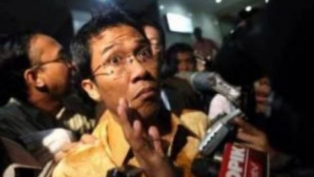 Dongkrak Suara, Golkar Jatim Dekati Tukang Becak