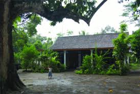 Warga Kediri berupacara di rumah Soekarno