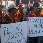 Pemuda Pancasila demo tuntut Ketua KPU Jatim mundur