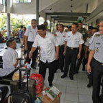 Gubernur Jatim Lepas Mudik Gratis di Stasiun Gubeng Surabaya