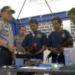 Polsek Kenjeran Tangkap Penjudi Sabung Ayam