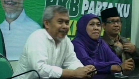 Kubu Khofifah Tuding Pakde Karwo Gunakan “Doping”