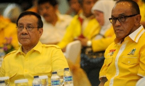 Akbar Tanjung : Gita Wirjawan muda, profesional, dan dipercaya