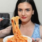 Gadis Fobia Makanan, Bertahan Hidup dengan Spaghetti Kaleng