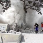 Erupsi Gunung Semeru Lumajang diguyur hujan abu vulkanik