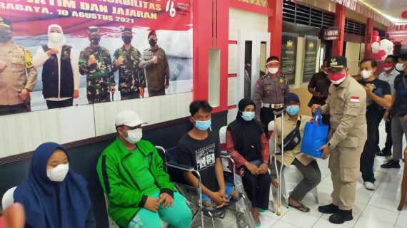 Ra Latif Bupati Bangkalan tinjau langsung Vaksinasi untuk Penyandang Disabilitas