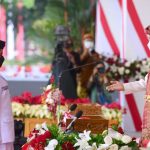 Presiden Jokowi kenakan pakaian adat Lampung saat Upacara HUT ke-76 RI