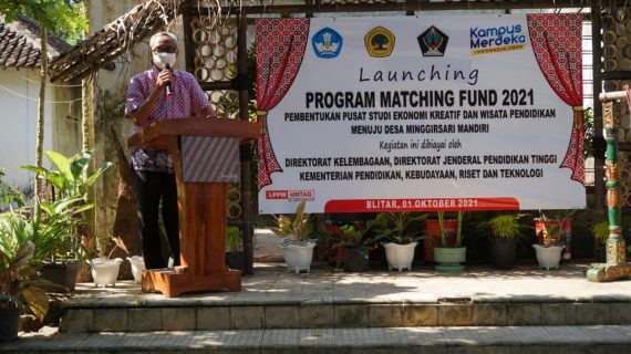 Untag Surabaya Realisasi Program Matching Fund di Desa Minggirsari Blitar