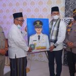 Bupati Bangkalan Ra Latif Kagumi Karya Seni Santri Al-Ibrohimy