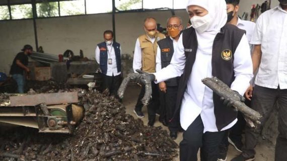 Puji Pengolahan Sampah Jadi Briket di Ponorogo, Khofifah : Bukan hanya Sampah jadi rupiah, tapi berkah juga