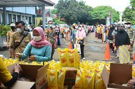 Disperindag Tulungagung:”panic buying” picu kelangkaan minyak goreng