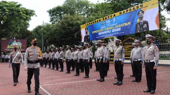 Kapolres Malang AKBP Ferli Hidayat : Budayakan Tertib Lalu Lintas