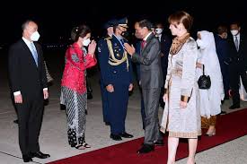 Presiden Jokowi dan ibu negara tiba di Washington D.C., AS