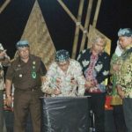 Bupati KH Salwa Arifin Melesatkan Desa Sukosari Kidul Sebagai Desa Budaya