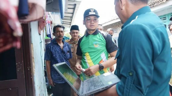 Bupati Abdul Latif Perintahkan Dinsos Terus Lakukan Pemutakhiran DTKS