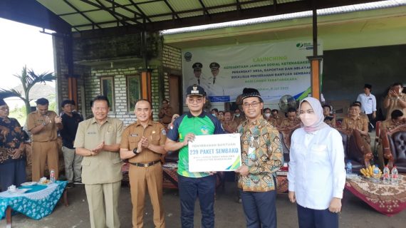 Bupati Abdul Latif Launching Kepesertaan BPJS Di Desa Dakiring