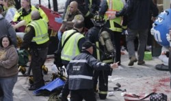 Bom Guncang AS, Puluhan Korban Terluka