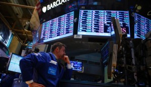 Pasar Khawatir Ekonomi Melambat, Wall Street Jatuh