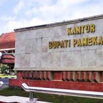 Bupati Pamekasan Tolak Ajakan Mahasiswa