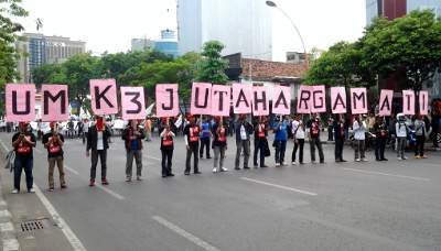 UMK Surabaya Rp 2,2 Juta, Apindo Cemaskan PHK