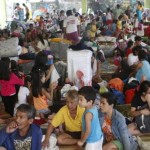 Warga Manila Mengungsi