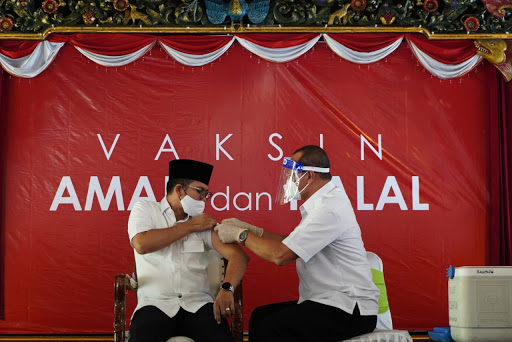 Bupati Bangkalan Ra Latif Baik Baik Saja Setelah Di Vaksin Covid 19