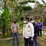 Di Sela-sela Kunjungan, Ra Latif Bupati Bangkalan Sosialisasikan Prokes dan Vaksin