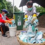 Langkah Pemkot Surabaya Atasi Sampah Masker Capai 863 Kg Per Bulan