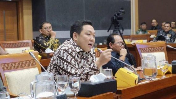 Komisi IX dan IDI Minta Nakes di Papua Dipindah ke Tempat Lebih Aman