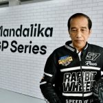 Sebelum diresmikan, Jokowi jajal Sirkuit Mandalika dengan motor balap “Bobber”