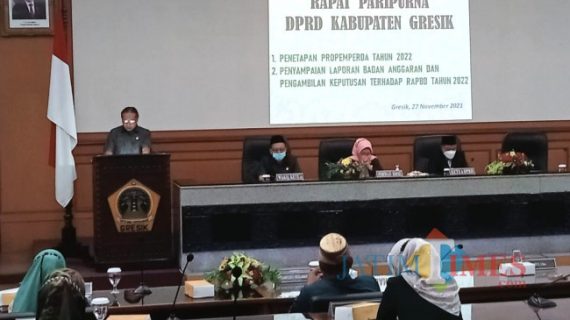 Dewan Gresik Gelar Rapat Paripurna Secara Marathon untuk Sahkan APBD 2022 Rp 3,4 Triliun