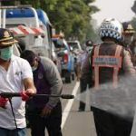 Polrestabes Surabaya halau mobilitas masyarakat di perbatasan mulai pukul 17.00