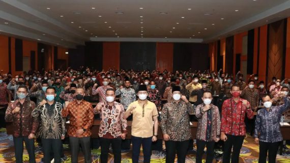 Bupati Abdul Latif : Bangkalan Cetak Kades agar SDM berkualitas dan berdaya saing