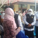 Gubernur Khofifah dan Bupati Abdul Latif Pantau Operasi Pasar Minyak Goreng Murah