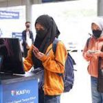 Dukung kebijakan pemerintah, KAI Daop Surabaya tetap minta pelanggan gunakan masker