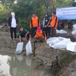 Pemkab Bangkalan Salurkan 5000 Bibit Ikan Ke Peternak Arosbaya