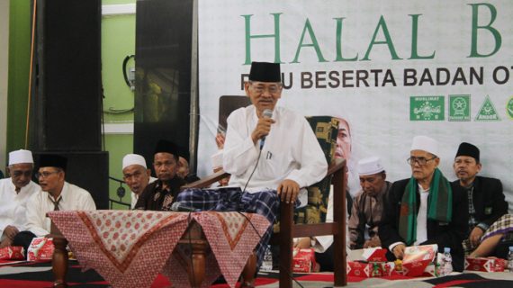 Mustasyar PBNU KH Dimyati Rois Wafat di Semarang