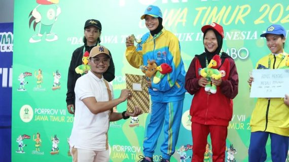 Bupati Abdul Latif Apresiasi Dwi Qomariyah Atlet Putri Bangkalan Sudah Sumbang Emas