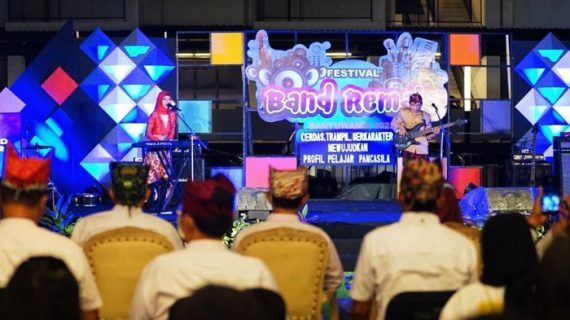 Kembangkan Bakat Bermusik Milenial Pemkab Banyuwangi Gelar Fastival Band Pelajar