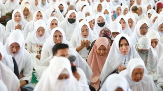 Relawan Mak Ganjar Jabodetabek Menggelar Zikir Dan Doa Untuk Dukung Gubernur Jawa Tengah Capres 2024