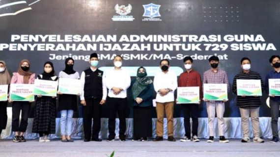 Dana Zakat ASN Surabaya Digunakan Untuk Menebus Ijazah Siswa