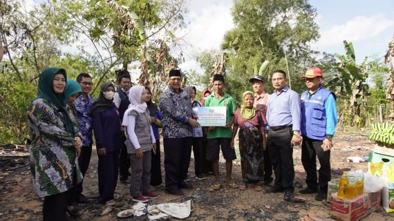 Korban kebakaran dapat bantuan dari Wabup