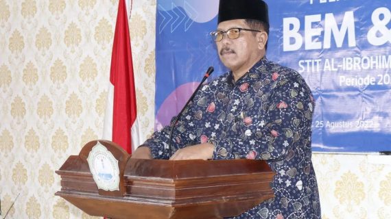 Wabup Hadiri Pelantikan Pengurus BEM STIT Al-Ibrohimy